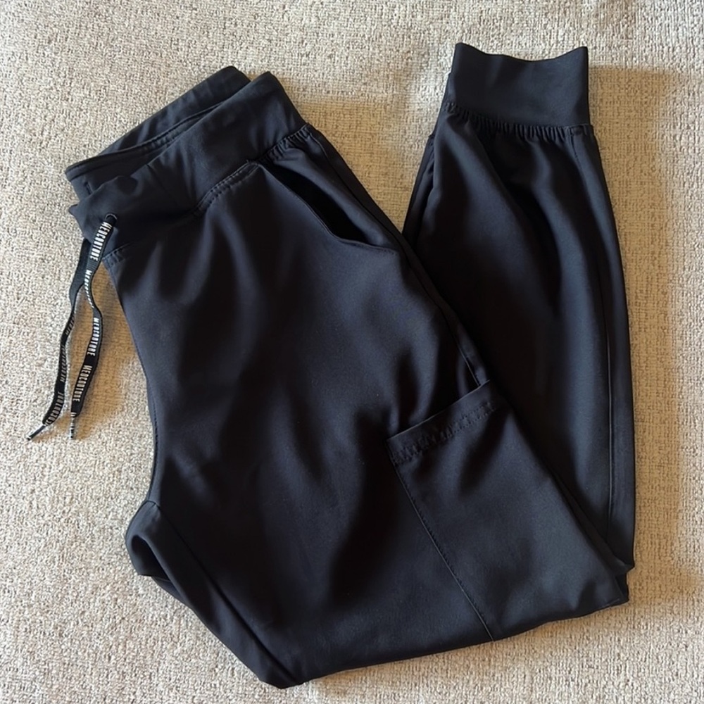 Med Couture insight cargo jogger scrub pant